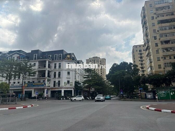 Chính chủ bán chung cư KĐT Nam Trung Yên, 60m2,2N, full nội thất