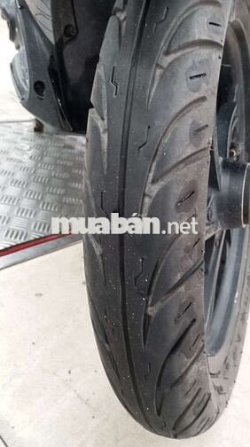 Suzuki Sky driver Tự động màu Đen