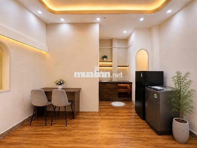 Cho thuê căn 2pn1wc rộng ban công full nt giặt riêng gần Hồng Bàng q5
