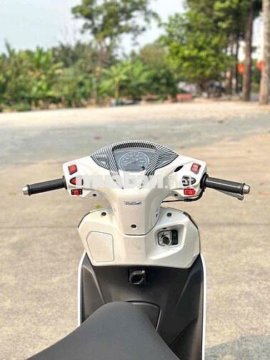 Honda Lead 2013 Trắng