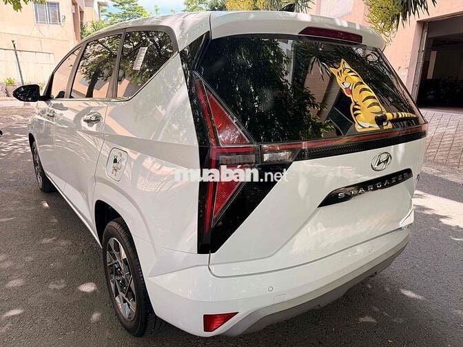Hyundai Stargazer 1.5AT Cao Cấp 2022 Trắng 7 chỗ