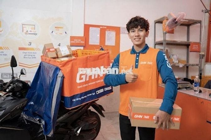 Cần Gấp - NHân viên Giao hàng bưu phẩm Đà Nẵng