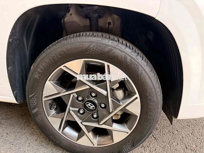 Hyundai Stargazer 1.5AT Cao Cấp 2022 Trắng 7 chỗ