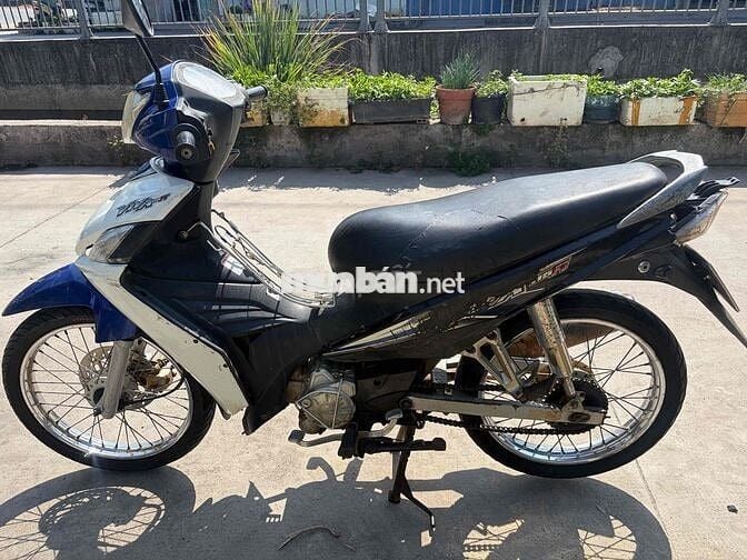 Suzuki Viva 115 FI Xanh trắng
