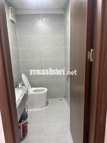 Tòa CT1-A2 Tây Nam Linh Đàm, Hà Nội, căn 2PN sổ đỏ 4,08 tỷ đủ nội thất