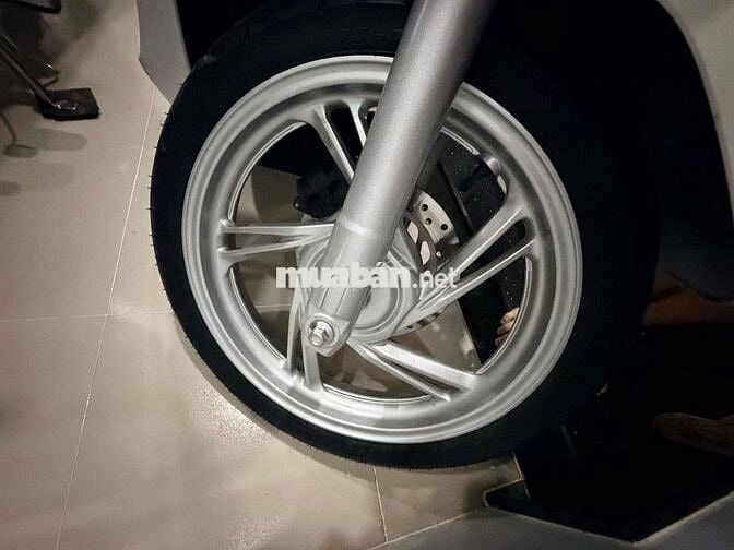 Honda SH 125 ABS 2024 Trắng