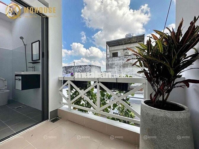 Căn hộ full nội thất máy giặt riêng ban công  Nguyễn Thị Minh Khai Q1