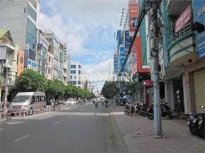 Mặt bằng 4x13 lối đi riêng ngay mặt tiền khánh hội Q4