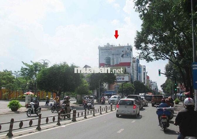 Mặt bằng 4x13 lối đi riêng ngay mặt tiền khánh hội Q4