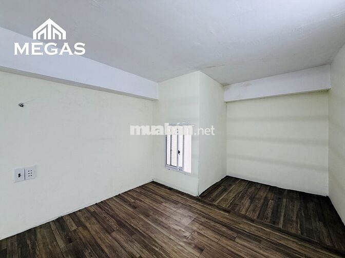 PHÒNG TRỌ GIÁ TỐT HOÀNG HOA THÁM_GÁC CAO 2M_THANG MÁY_NGAY KHU K300