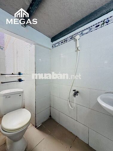 PHÒNG TRỌ GIÁ TỐT HOÀNG HOA THÁM_GÁC CAO 2M_THANG MÁY_NGAY KHU K300