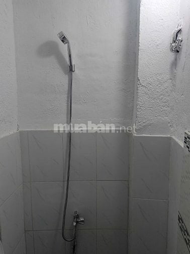 Nhà Cho Thuê : ngay Thoại Ngọc Hầu và Âu Cơ Q.Tân Phú -dt:22m2 trệt 1L