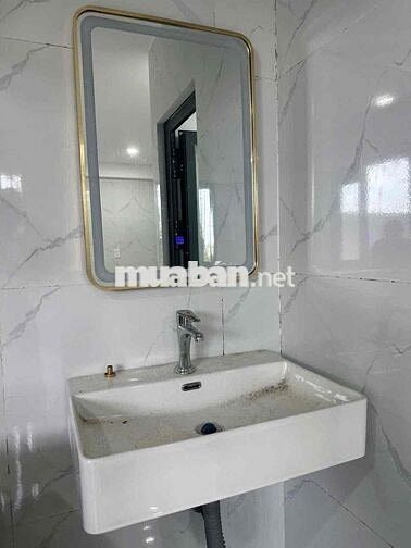 chính chủ còn 3 căn hộ cao cấp bãi đậu oto rộng mặt tiền yniksor cho t