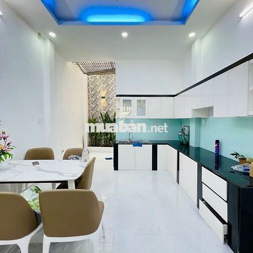 Cần cho thuê nhà HXH 217/3A Ba Tháng Hai, Phường 10, Quận 10
