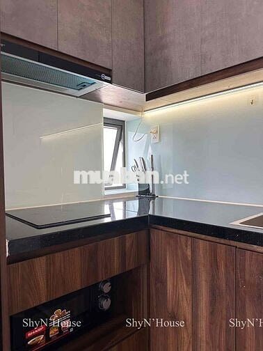 CHDV full nội thất 2pn ban công, cửa sổ cực thoáng ngay sân bay HVT