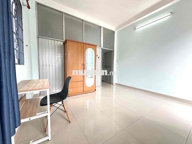 CHO THUÊ PHÒNG TRỌN BALCON GẦN ĐẠI HỌC CÔNG NGHIỆP NGUYỄN VĂN BẢO