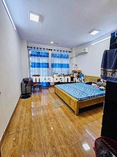 Ngộp- ĐƯỜNG 8m Thông - Nhà 3 tầng - DT: 4x15 - Tỉnh Lộ 10