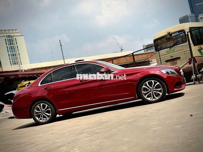 Mercedes C200 Model 2018 - 79000km