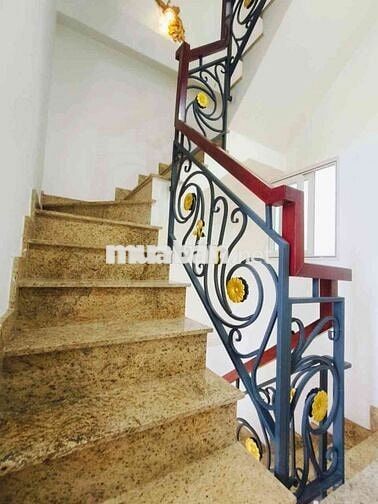 Nhà mặt tiền khu lô đường Bùi Minh Trực Q8 DT 50m2 Giá 9.4 tỷ