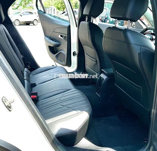 Peugeot 2008 GT line model 2022 siêu đẹp - 50000km