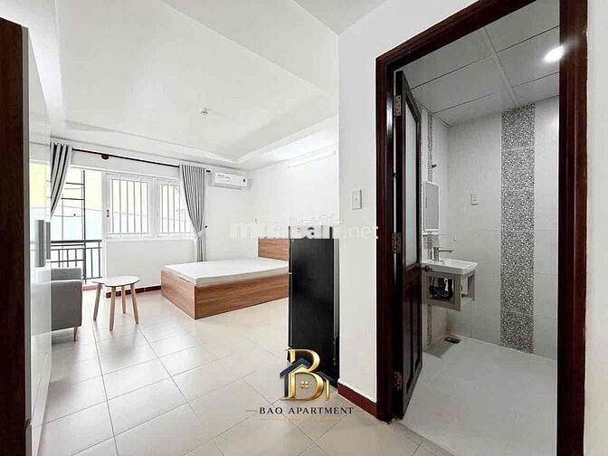 Cho thuê căn hộ dịch vụ mới khai trương, Studio full nội thất ban công