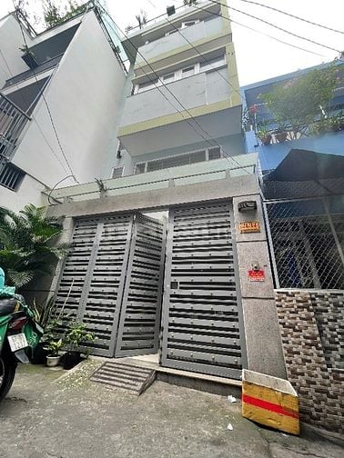 Nhà bán gần chợ Tân Bình, nhà rất kiên cố ở lâu dài nội thất cao cấp !