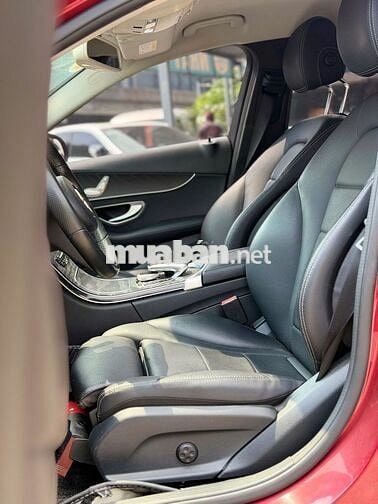 Mercedes C200 Model 2018 - 79000km