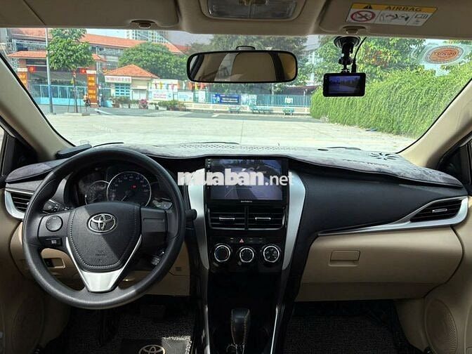 Toyota Vios 2018 1.5E AT Trắng 64.000 km