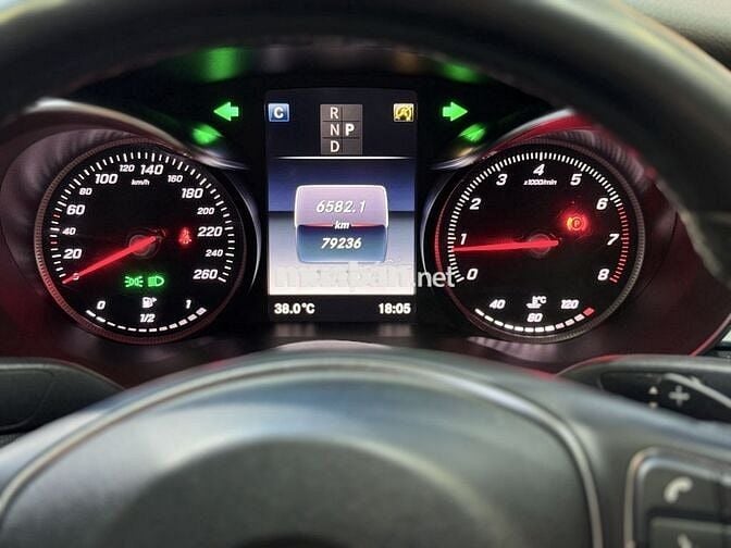 Mercedes C200 Model 2018 - 79000km