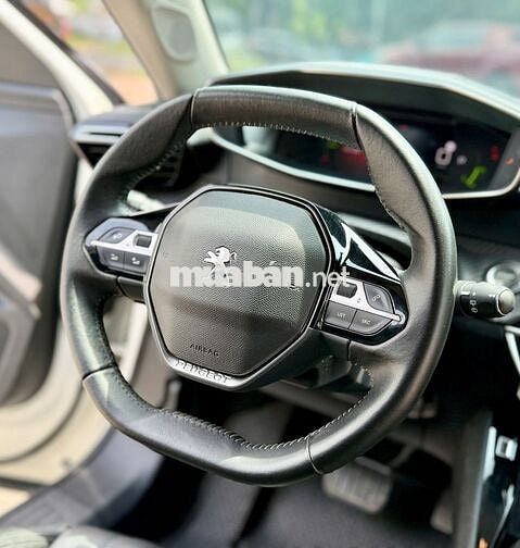Peugeot 2008 GT line model 2022 siêu đẹp - 50000km