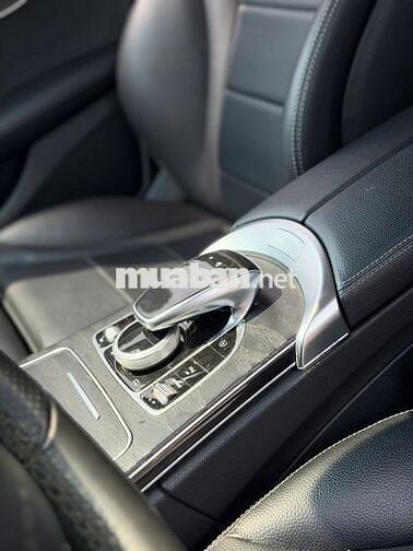 Mercedes C200 Model 2018 - 79000km
