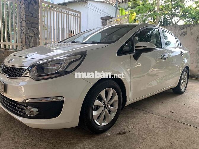 Kia Rio Trắng Số tự động