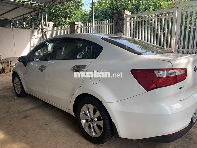 Kia Rio Trắng Số tự động