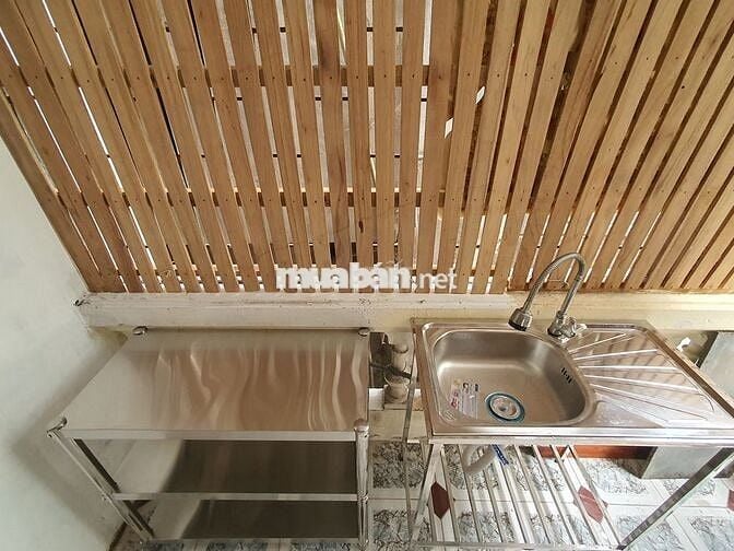 Cho thuê phòng đầy đủ nội thất 25m2 - Núi Trúc Ba Đình