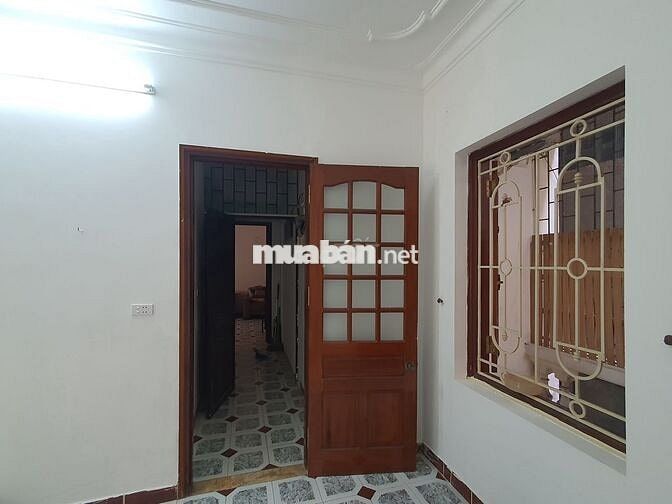 Cho thuê phòng đầy đủ nội thất 25m2 - Núi Trúc Ba Đình