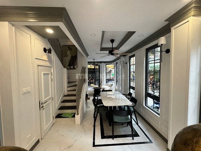Chính Chủ Bán Nhà Góc 3 MT TK48/17 Trần Hưng Đạo, Quận 1,  4 Tầng. 