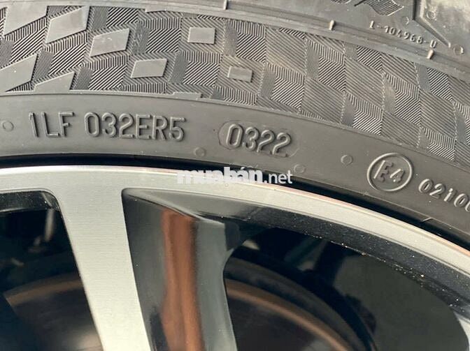 Vinfast VFe34 Model 2023 - 20000 km