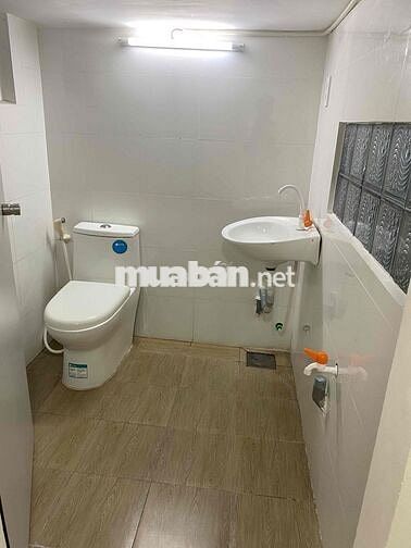 Cho thuê căn hộ Mini , 3 phòng ngủ , gần Công Viên Phần Quang Trung