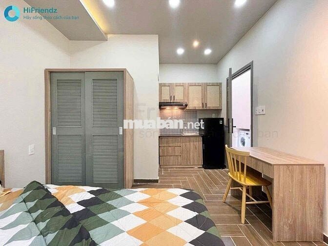 STUDIO CAO CẤP GẦN NGÃ TƯ HÀNG XANH