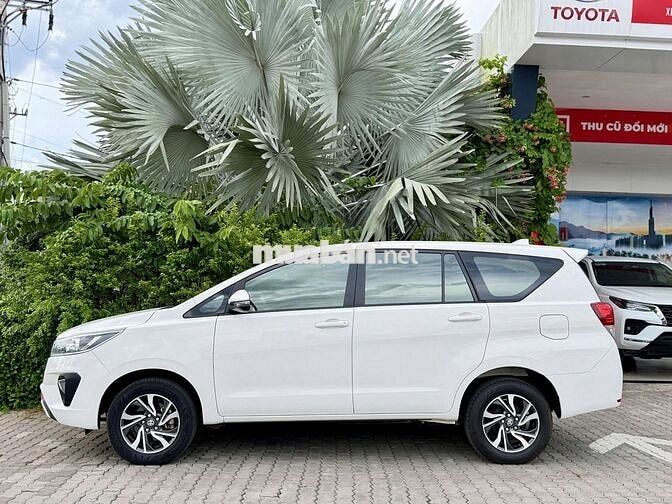 CẦN BÁN TOYOTA INNOVA 2.0E MT 2021 GIÁ TỐT