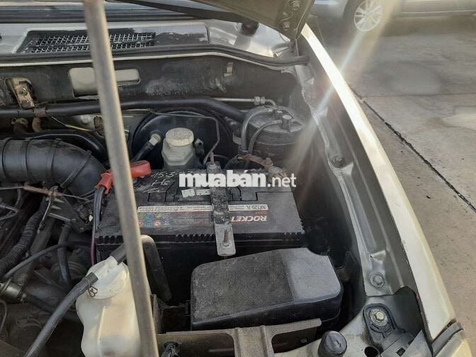 Mitsubishi Jolie 2004 Vàng cát 7 chỗ