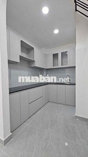 3Tầng Hưng Phú ,3Phòng Ngủ Nở Hậu5,5m Sổ Hồng Riêng