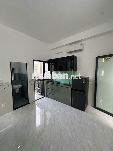 Phòng Mới Xây - Full Nội Thất - Tôn Đản Q4