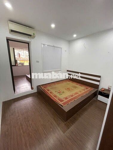 Bán Căn Hộ tập thể, gồm 3 ngủ, 2 wc, phố Nguyễn Trãi,  Thanh Xuân, HN