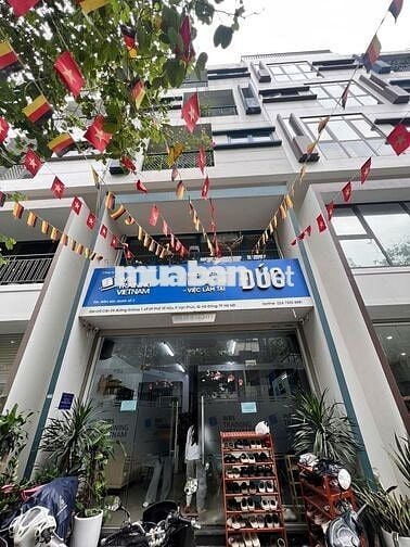 Sang nhượng cho thuê lại văn phòng trung tâm dạy tiếng đầy đủ nội thất