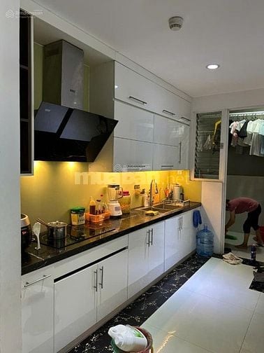cần bán chung cư cao cấp khu vực hà đông (season avenue)