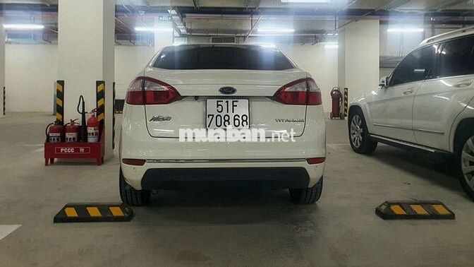 Ford Fiesta Titanium 2016 Số tự động Trắng