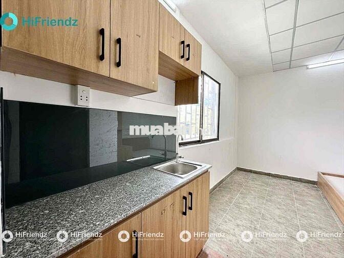 IUH , BV 175 , sáng sủa , thoáng mát , thang máy , nhà xe rộng