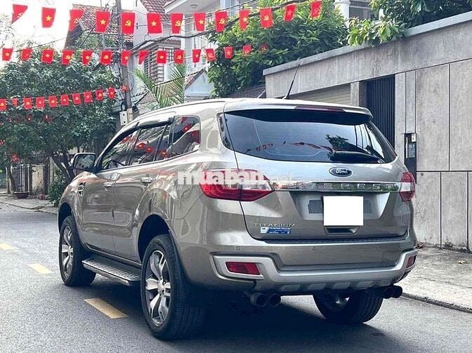 Ford Everest Titanium 2017 59.000 km Nâu