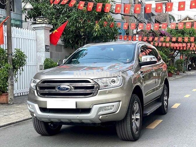 Ford Everest Titanium 2017 59.000 km Nâu